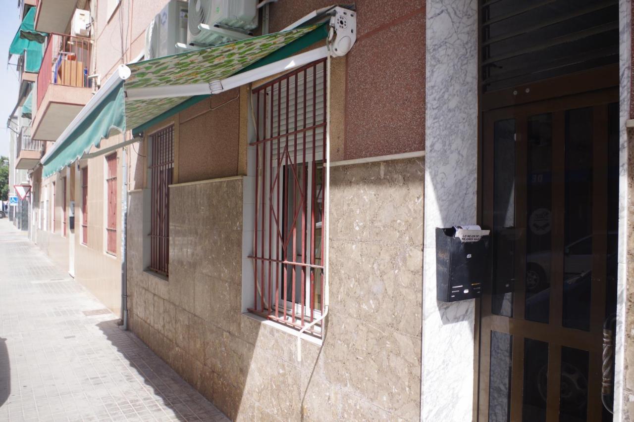 Elche Universidad Apartment Bagian luar foto